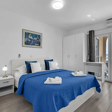 Apartments Villa Katarina Tucepi Room photo