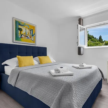 Apartments Villa Katarina Tucepi Room photo