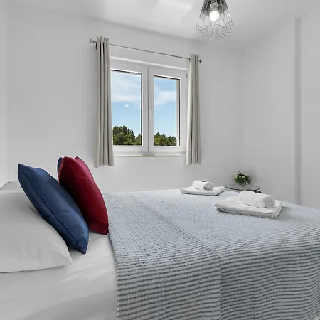 Apartments Villa Katarina Tucepi Room photo