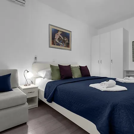 Apartments Villa Katarina Tucepi Room photo