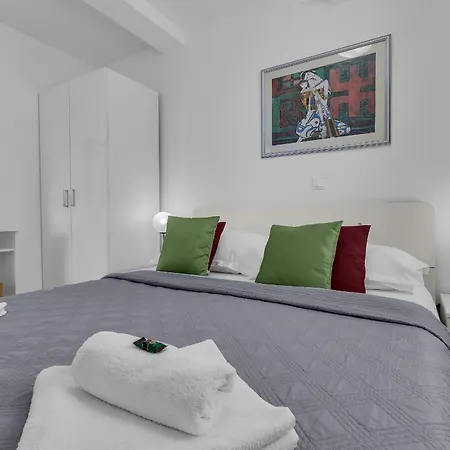 Apartments Villa Katarina Tucepi Room photo