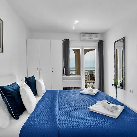 Apartments Villa Katarina Tucepi Room photo